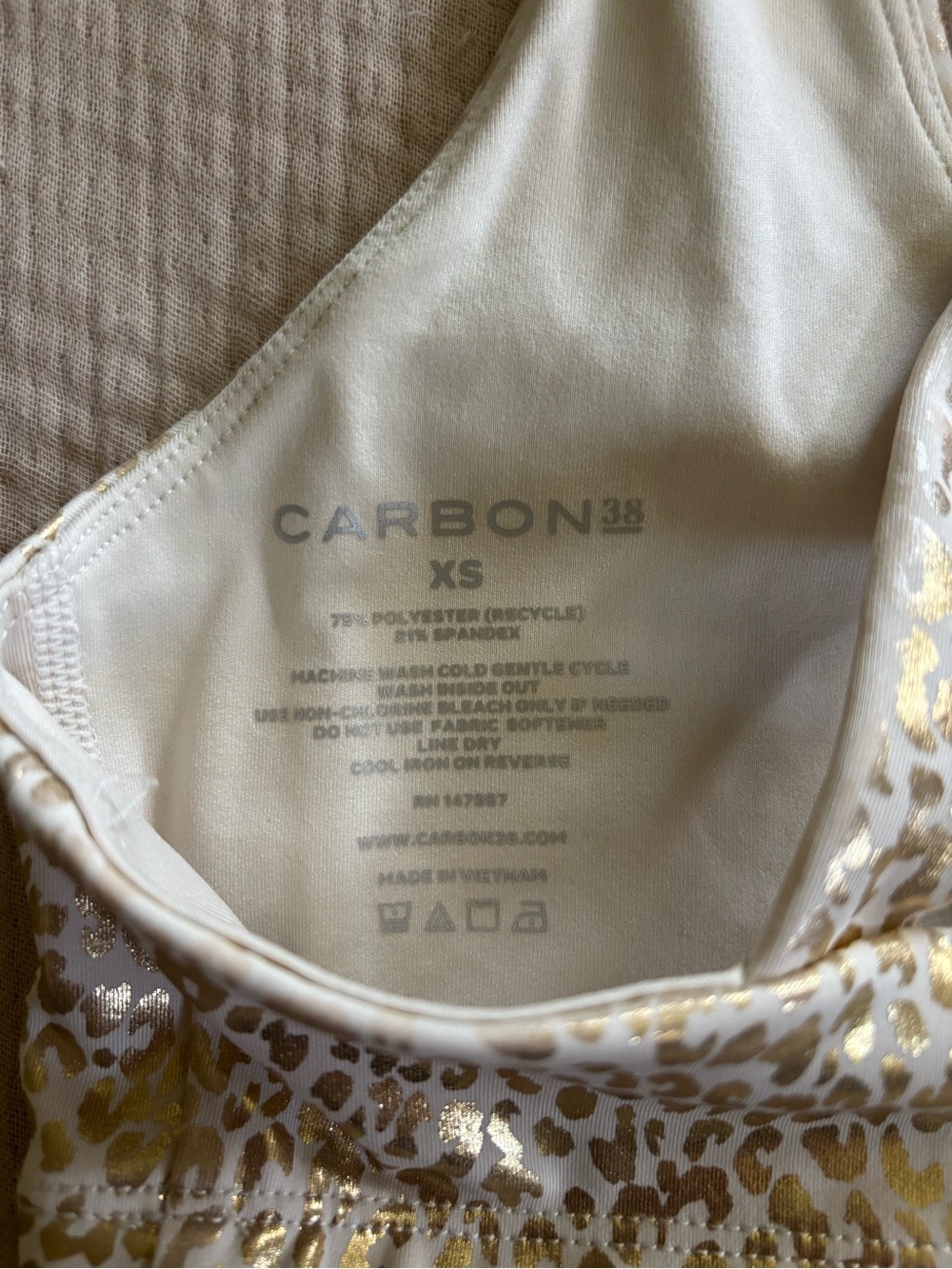 Carbon38 Gold Leopard Accent Activewear Set on Cream - Picture 7 of 9